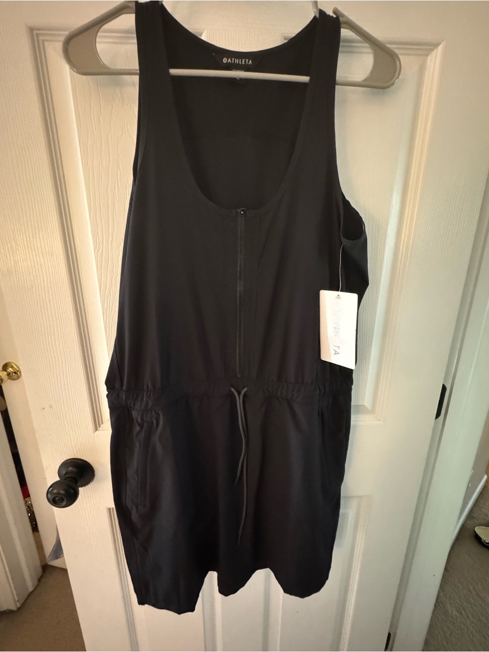 Athleta Expedition Dress-Black